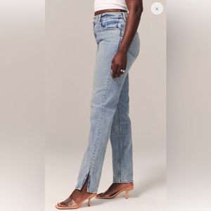 ABERCROMBIE Curve Love Ultra High Rise 90s Straight Jean
